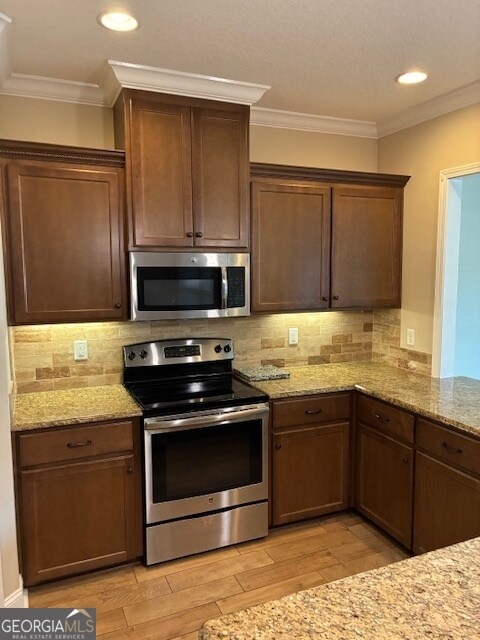 Building Photo - 102 Miller Ct