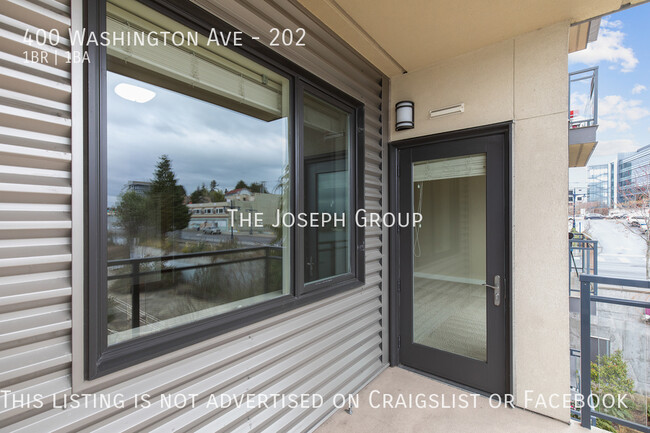 Building Photo - Beautiful 1 BD/1BA Bremerton Waterfront Condo