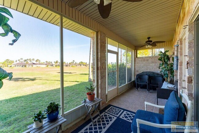 Building Photo - 29 Torrey Pines Dr