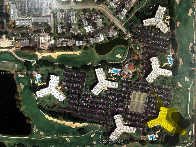 Building Photo - 1200 St Charles Pl