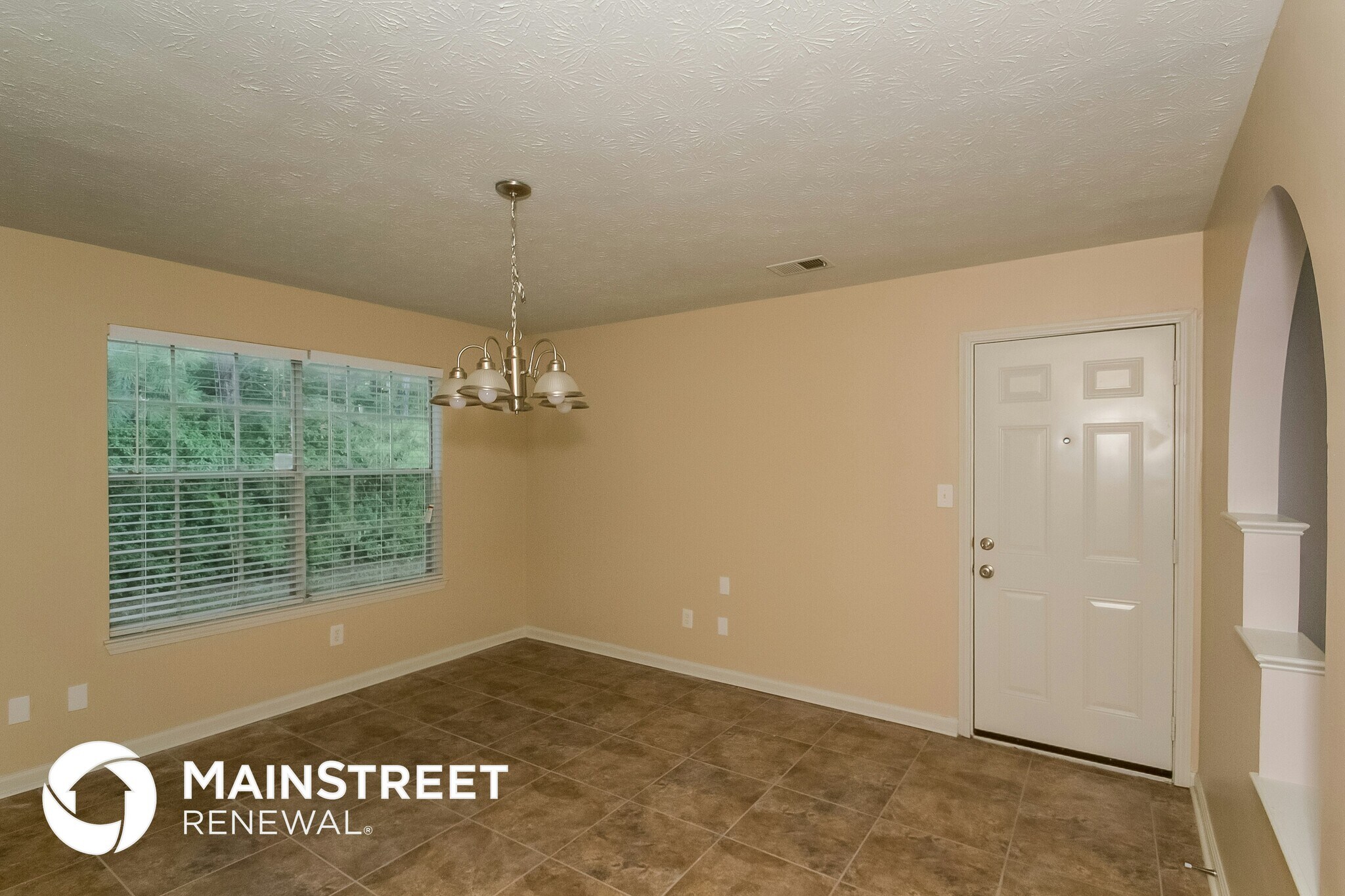 Building Photo - 2945 Woody Ct