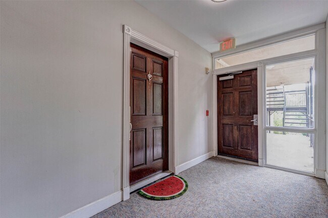 Building Photo - 4515 Briar Hollow Pl