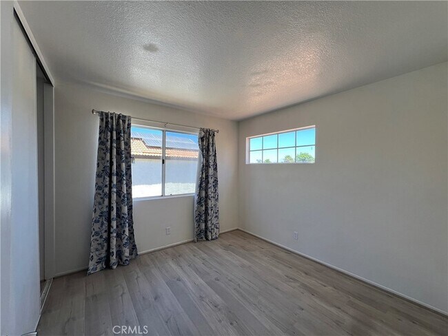 Building Photo - 9251 Middlefield Dr