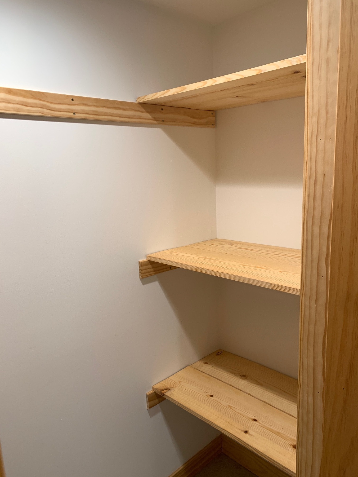 Clothing Closet View #1 - 4334 Drew Ave S
