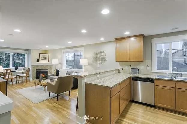 Building Photo - 8403a 8th Ave NW
