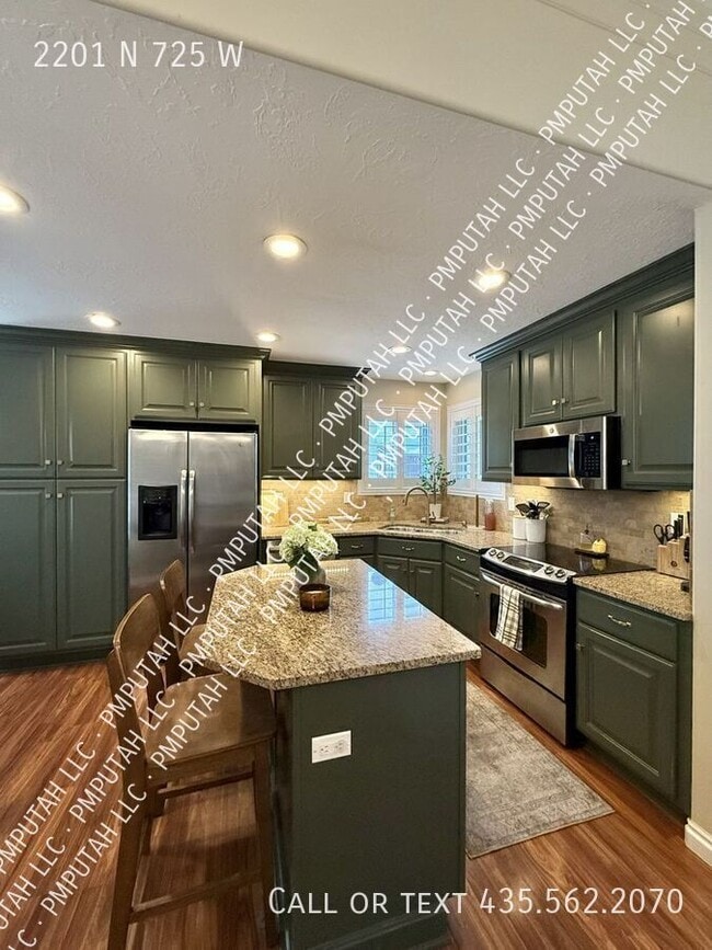 Building Photo - 2201 N 725 W