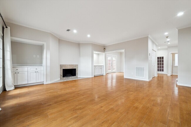 Building Photo - 15 Rutgers Pl