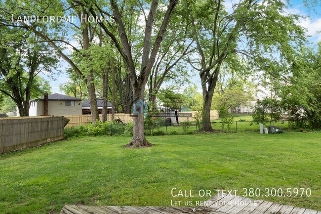 Building Photo - 133 Helmbright Dr
