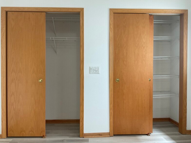 Building Photo - 5801 E Open Meadow
