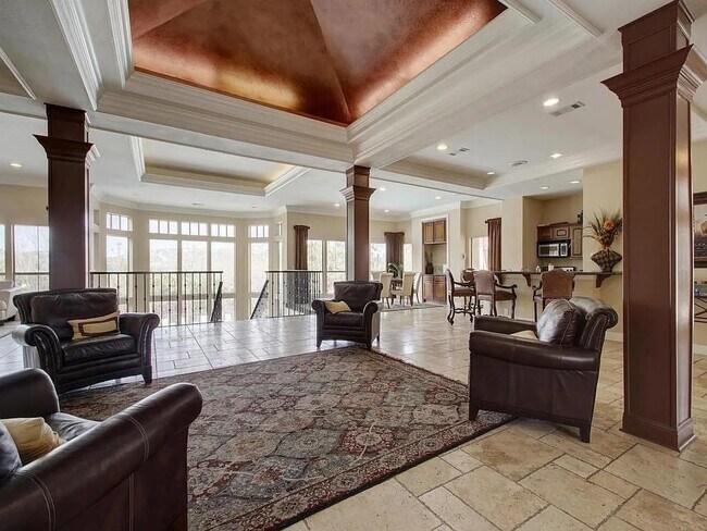 Building Photo - 6000 Shepherd Mountain Cove