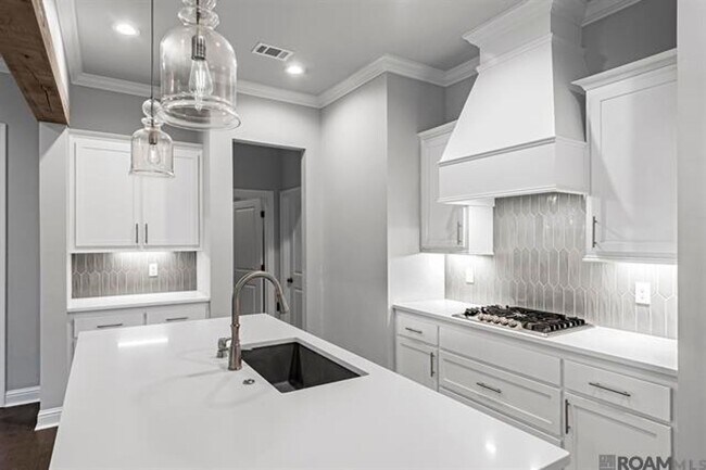 Building Photo - Luxury 4BR Home in Copper Mill | Golf Course Community | Loft & Fenced Yard