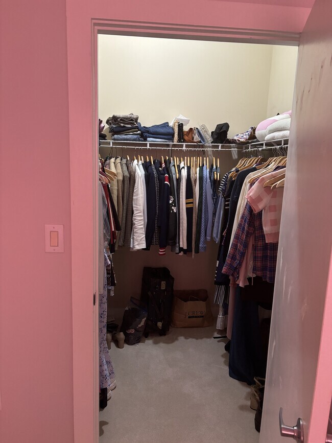 Building Photo - 870 Inman Village Pky NE