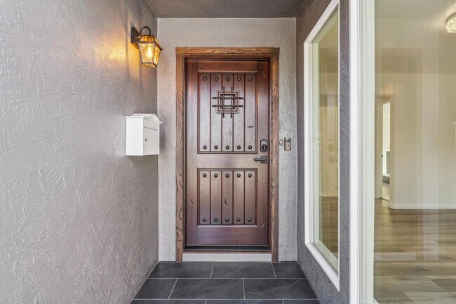 Building Photo - 700 Gull Ave