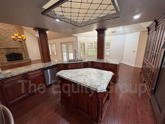 Building Photo - 5503 W Sweet Dr