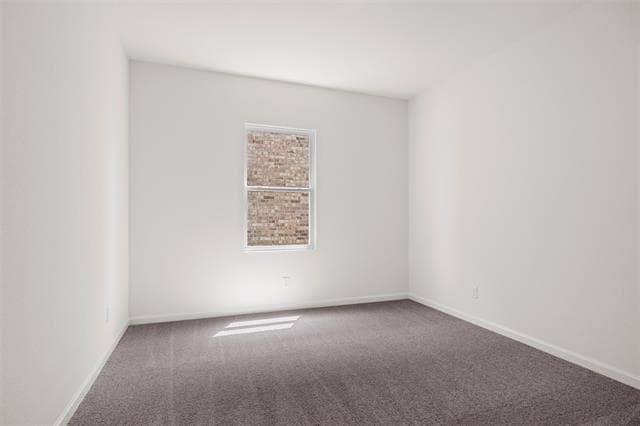 Building Photo - 5910 Sahara Dr