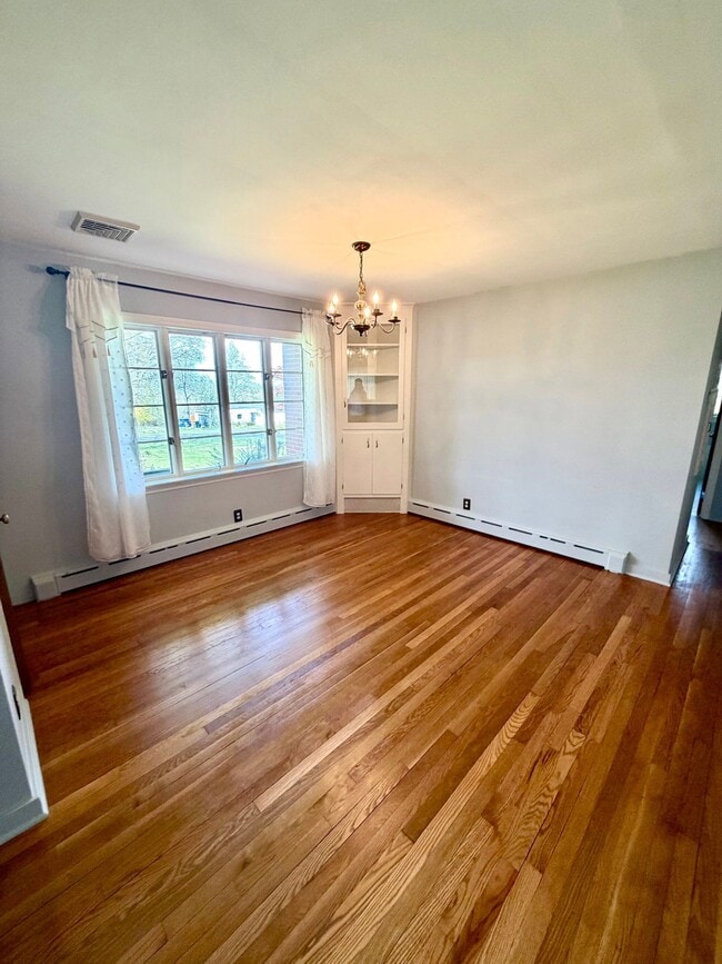 Building Photo - 376 Arbor Rd