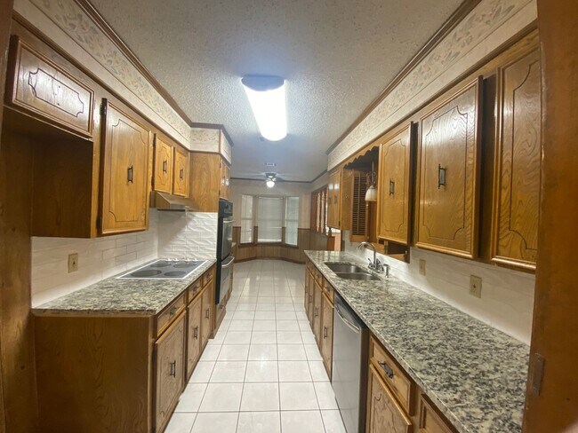 Building Photo - Brownlee Estates