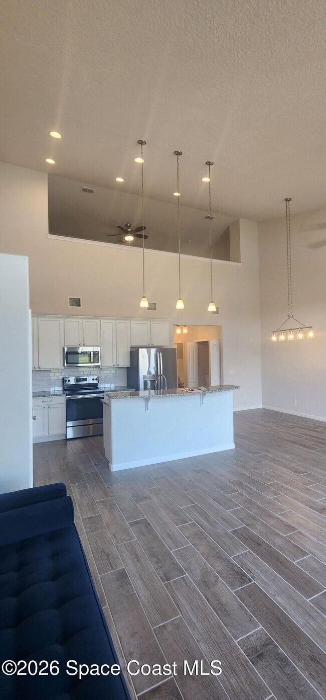 Building Photo - 92 Clemente Dr