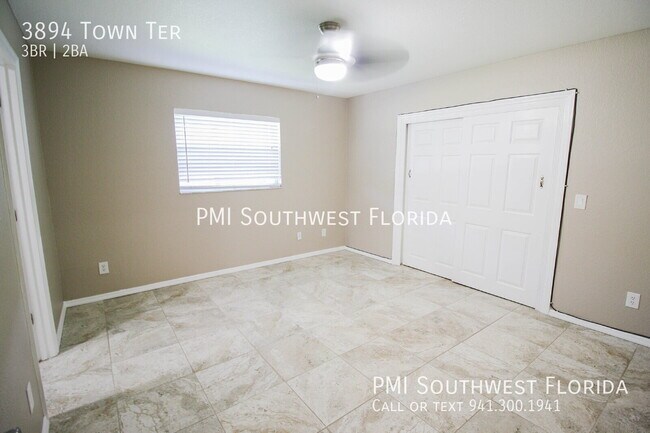 Building Photo - 3894 Town Terrace