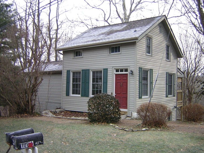 Building Photo - The Hatters House