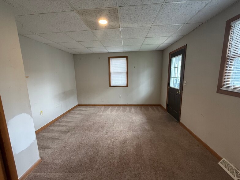 Building Photo - 211 N Grand St
