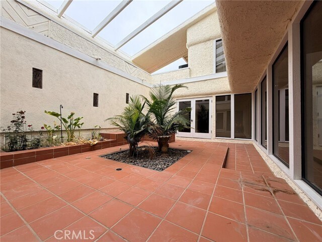 Building Photo - 1213 Via Zumaya