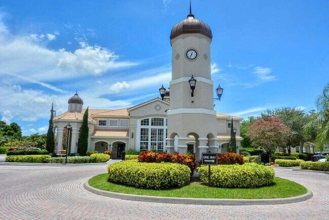 Building Photo - 110 SW Peacock Blvd