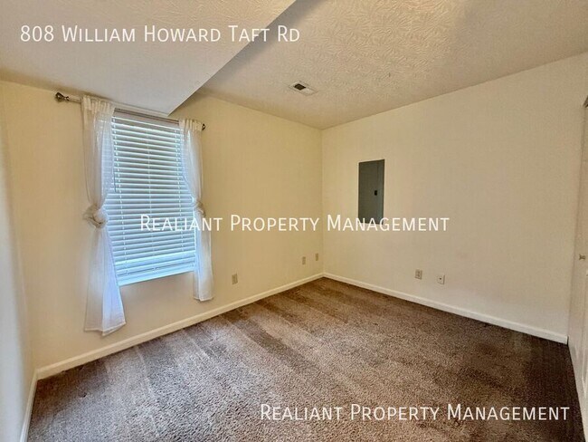 Building Photo - 808 William Howard Taft Rd