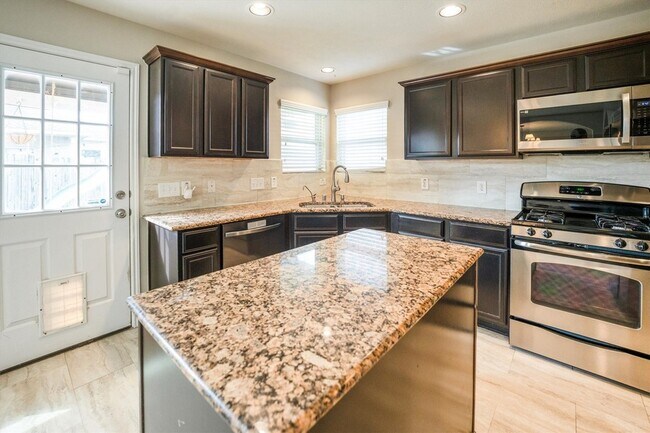 Building Photo - 10902 Barker View Dr