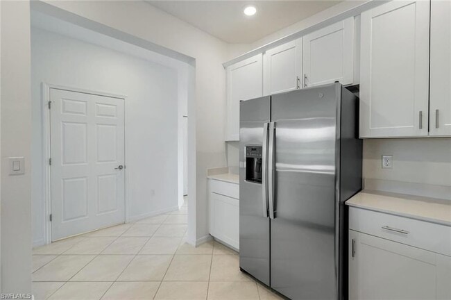 Building Photo - 2858 Blossom Wy