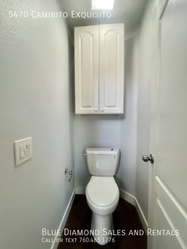 Building Photo - 5470 Caminito Exquisito