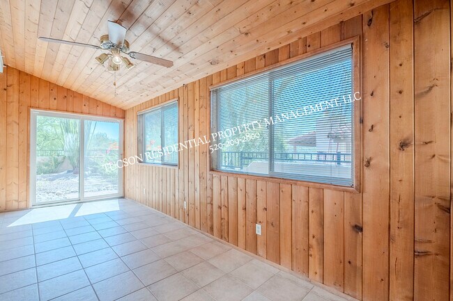 Building Photo - 5084 N Camino Del Lazo
