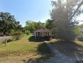 Building Photo - 2405 Primrose St