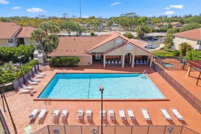 Building Photo - 5781 Riverside Dr