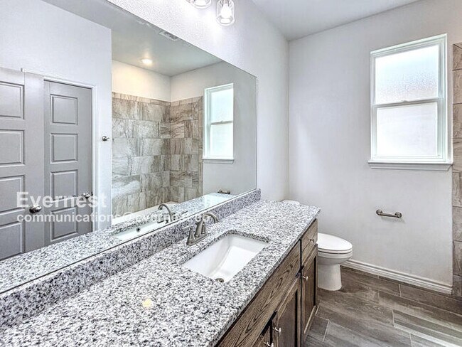 Building Photo - 8507 Glade Dr