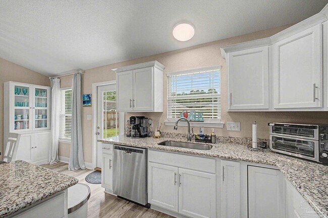 Building Photo - 3613 Berkley Ln