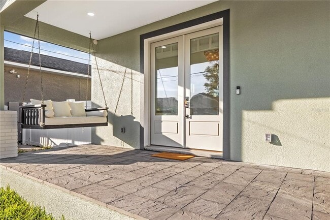 Building Photo - 2727 W Chestnut St