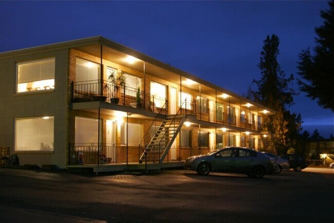 Building Photo - Laurel Apartments - 2 bedrooms