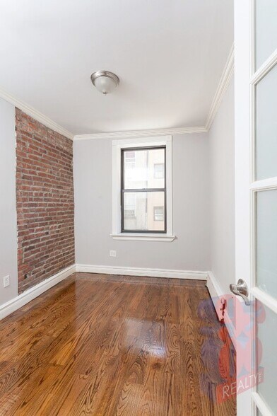 Primary Photo - 218 Avenue A