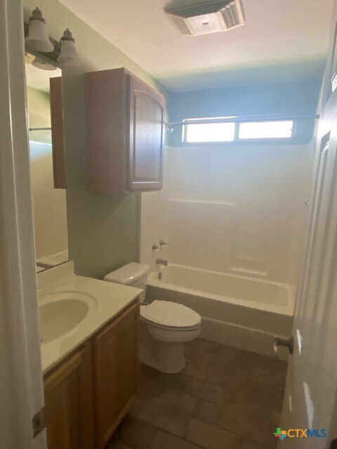 Building Photo - 3024 Green Mountain Dr