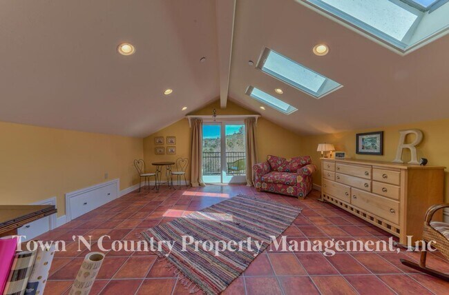 Building Photo - Spacious San Benancio Estate on Over 1 Acre with Workshop, RV Parking & Pasture Area