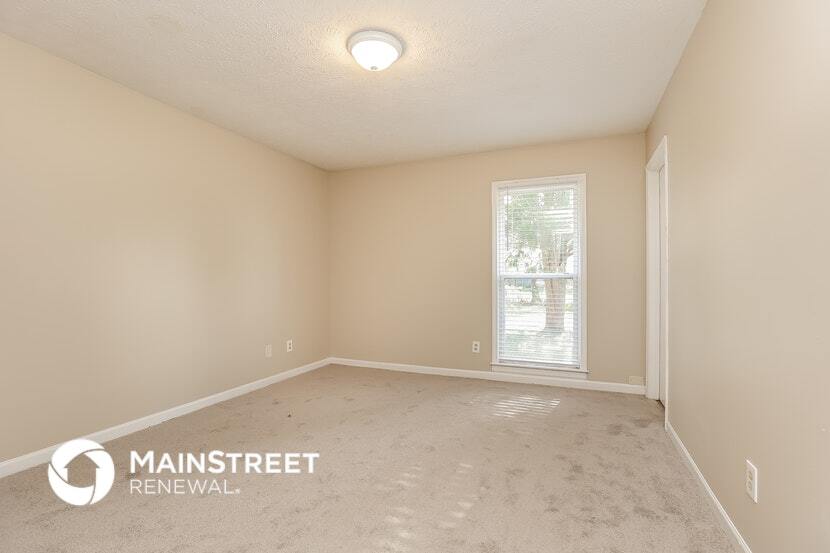 Building Photo - 305 Short Ct