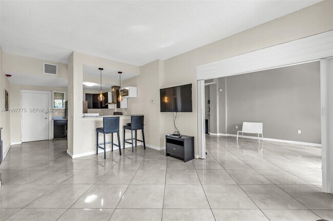 Building Photo - 11111 Biscayne Blvd