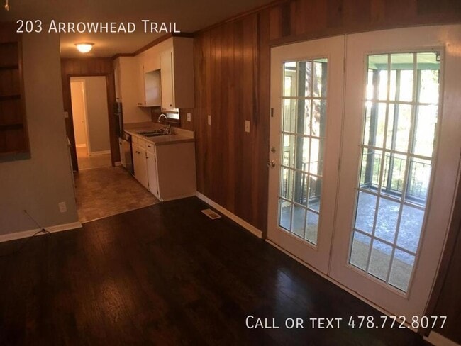 Building Photo - 203 Arrowhead Trl