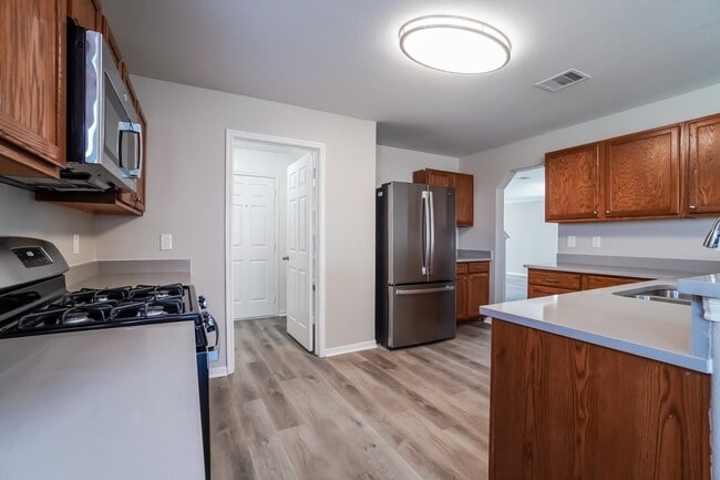 Building Photo - 1134 Desert Oasis Ln