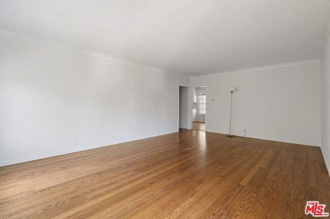 Building Photo - 1229 Smithwood Dr
