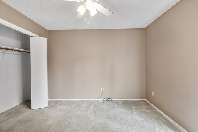Building Photo - 2521 Crosstimbers Dr