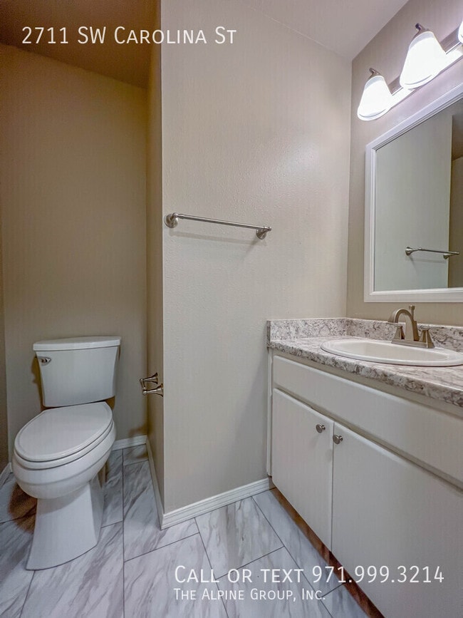 Building Photo - 2711 SW Carolina St