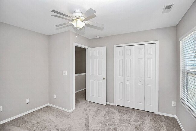 Building Photo - Large 4BD/2.5BA Home in Cabarrus Crossing!