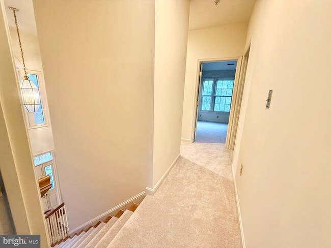 Building Photo - 552 Winding Rose Dr